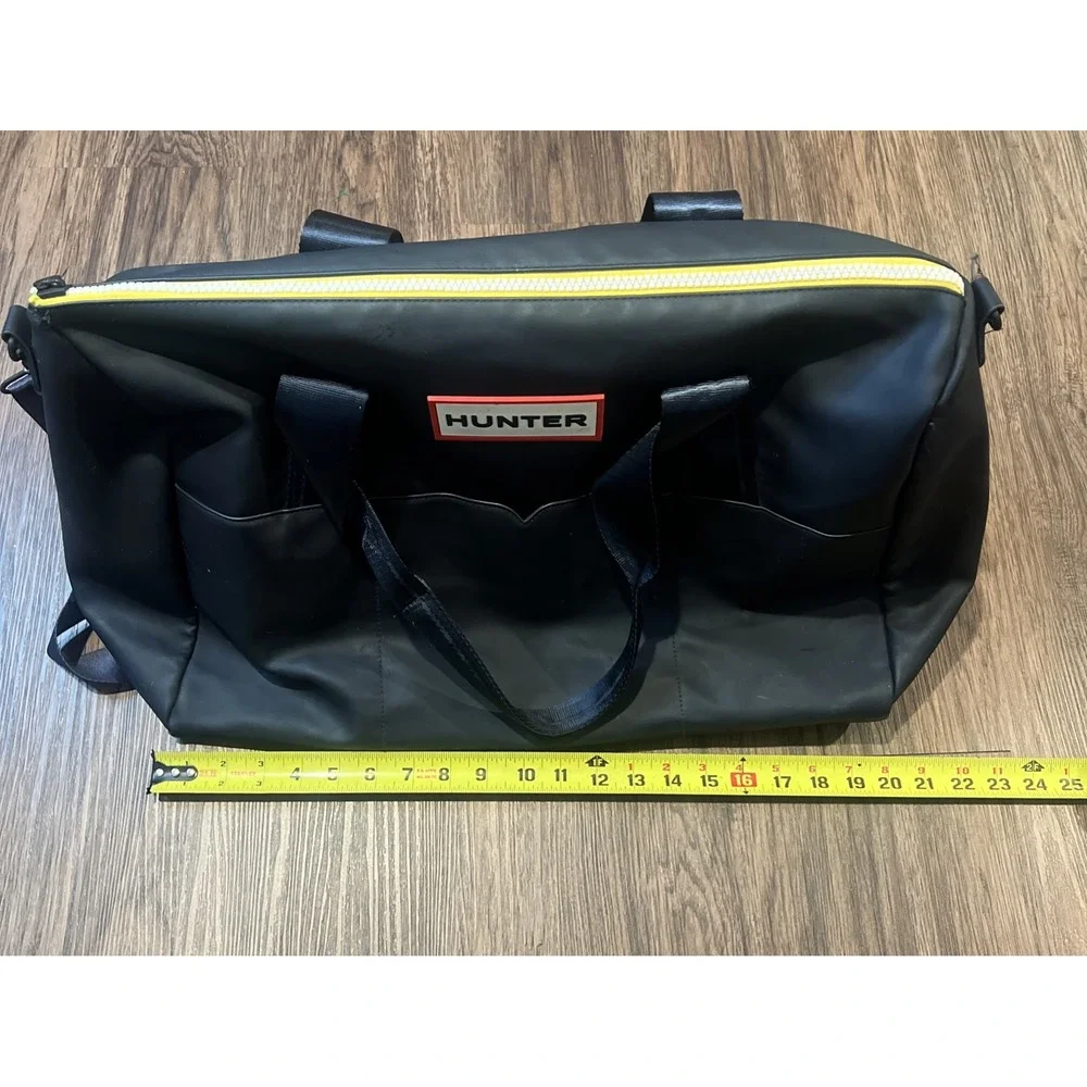 HUNTER for X Target Black Red 1st Release LARGE Weekender Duffel Bag Carry Strap